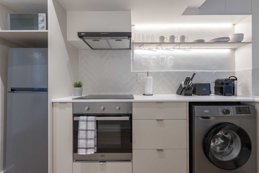 2 Bedroom Property for Sale in Sea Point Western Cape